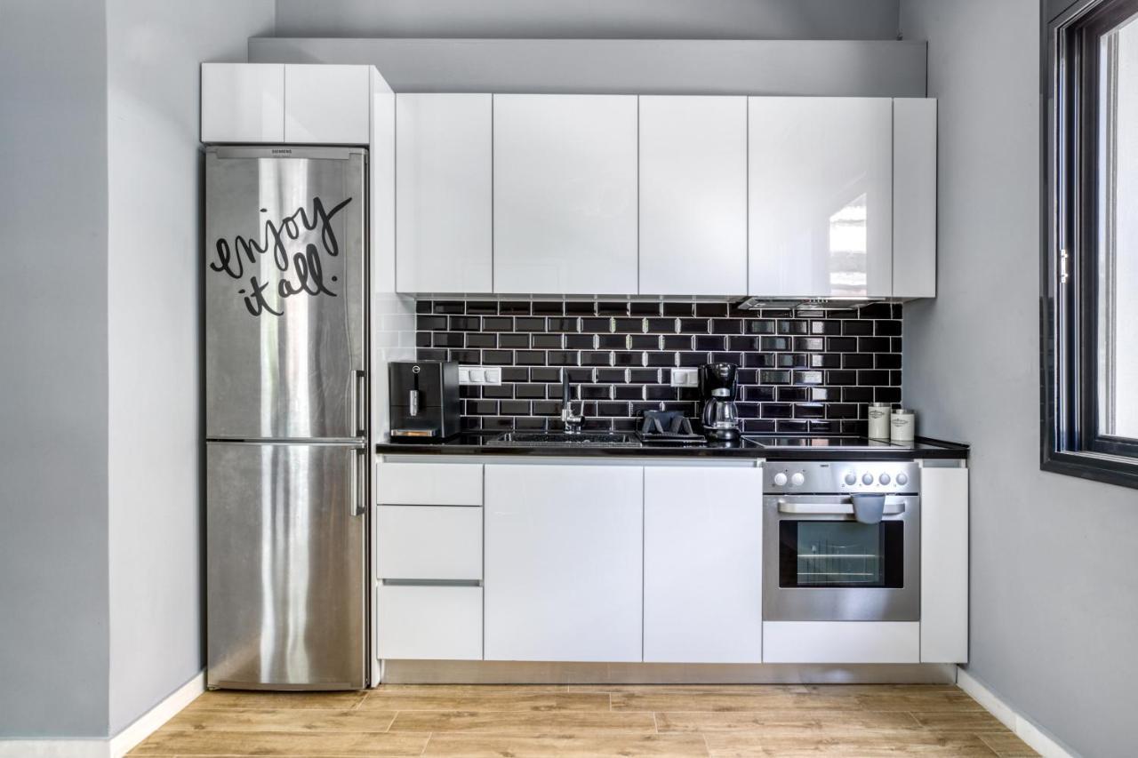 Spacious Flat With Courtyard And Private Parking! Athena Bagian luar foto