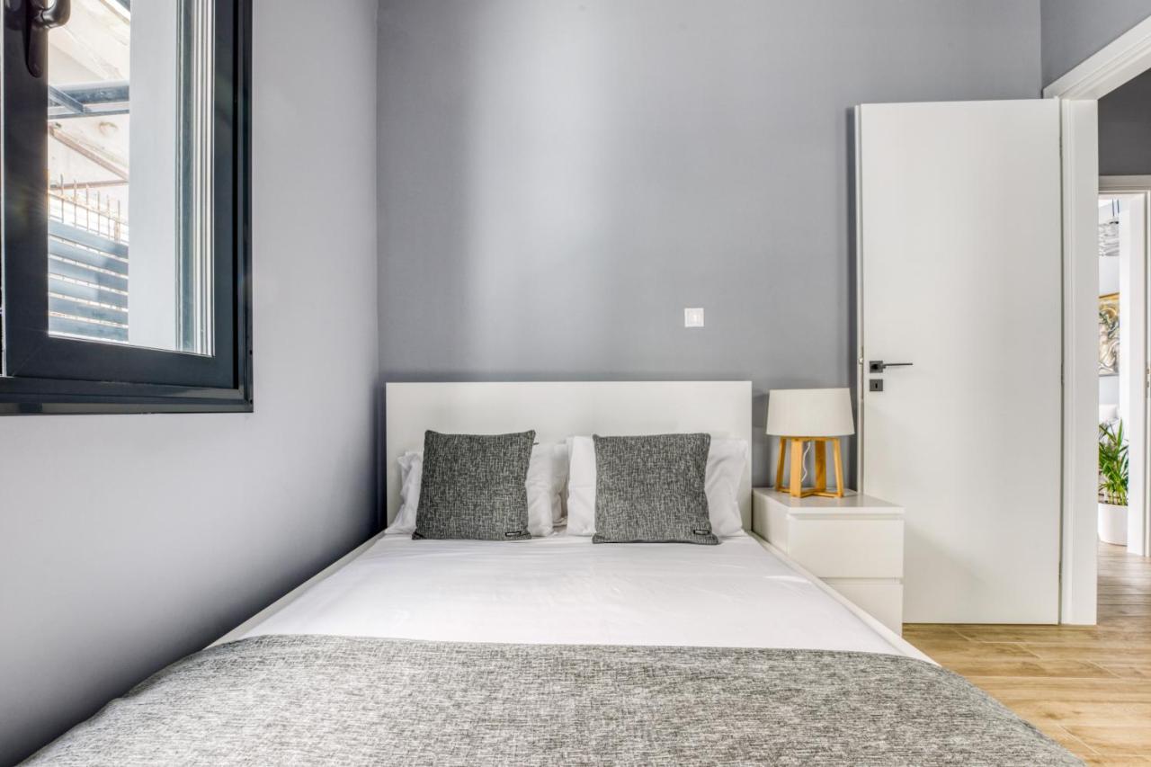 Spacious Flat With Courtyard And Private Parking! Athena Bagian luar foto